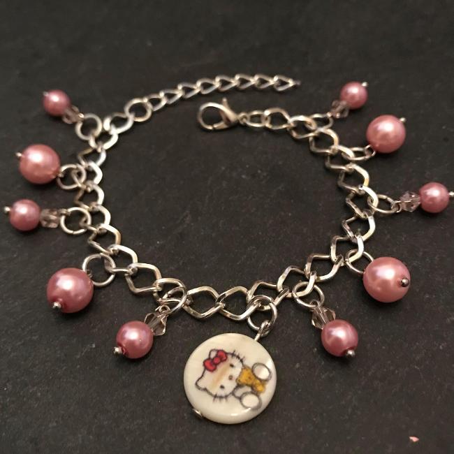 Pink pearls child's bracelet.