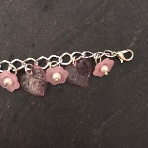 Pink flowers bracelet.