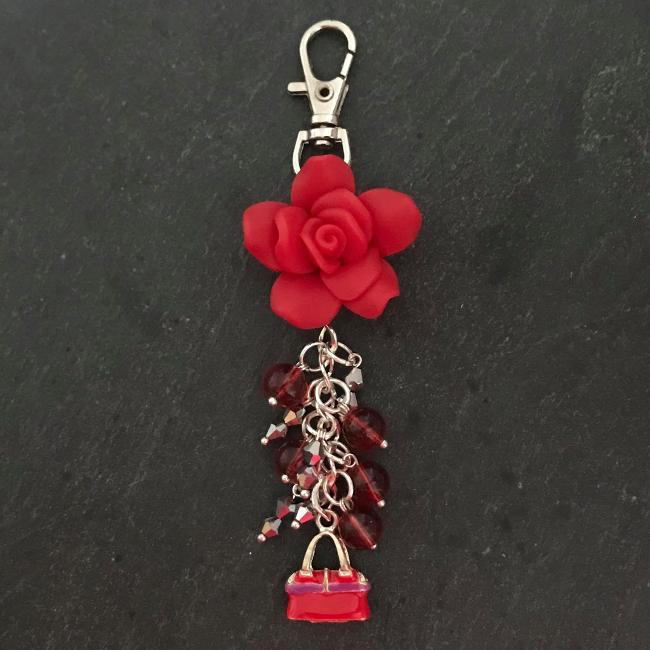 This fun bag charm can clip easily onto your bag, your coat, or anywhere you like. 